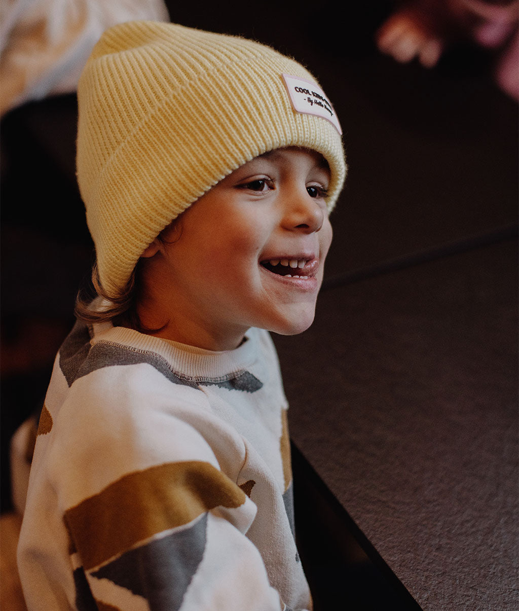 Bonnet Pop Yellow