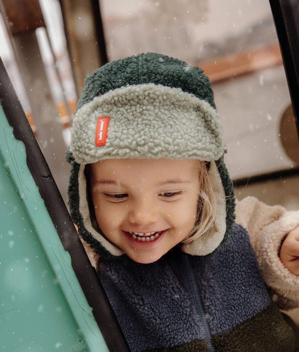 Enfant avec la chapka polaire Cozy Neo – vue de face – Hello Hossy