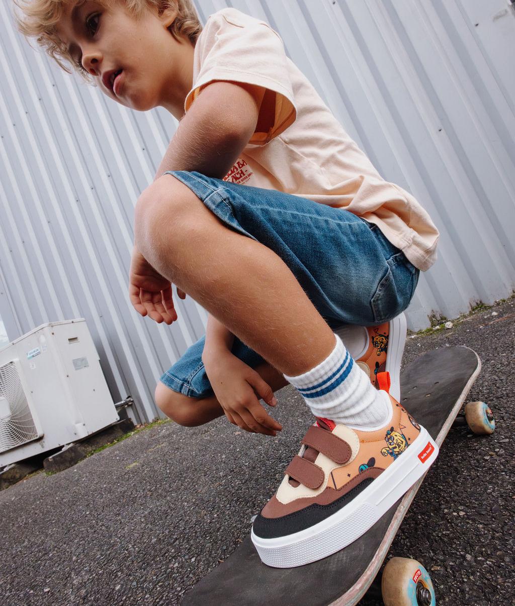 Sneakers Mascots Ride