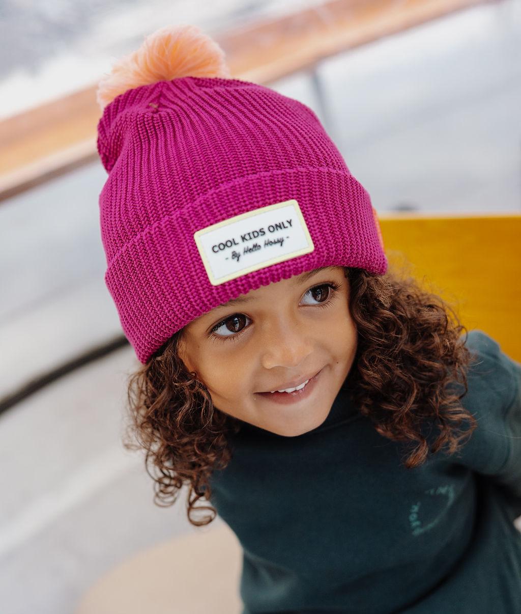 Bonnet enfant violet pompon étiquette brodée Hello Hossy