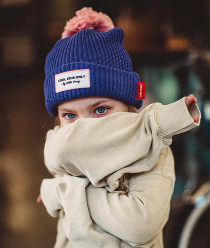 Bonnet Enfants Color Block Açaï, avec pompon, doublure polaire, coton biologique, dès 9 mois, Cool Kids Only !