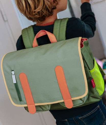 Cartable enfant vert anses orange poche zippée Hello Hossy