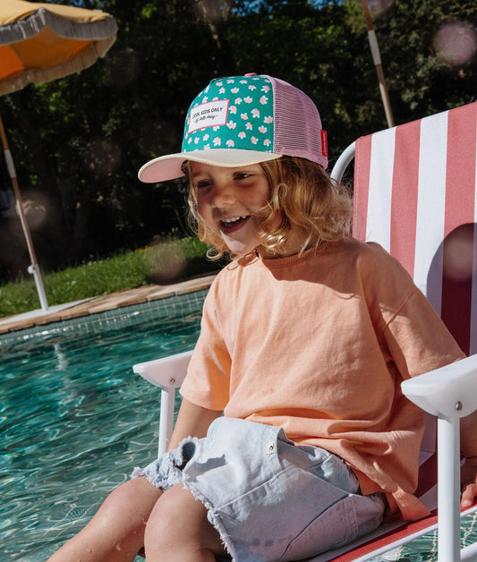 Casquette enfant verte motif fleurs roses visière jaune Hello Hossy
