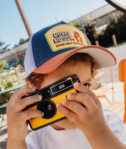 Casquette enfant bleu blanc visière orange patch Good Day Hello Hossy