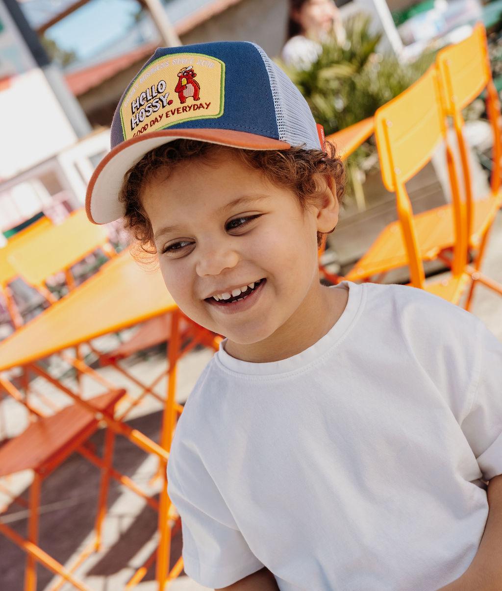 Enfant portant casquette bleu orange visière courbée patch Hello Hossy