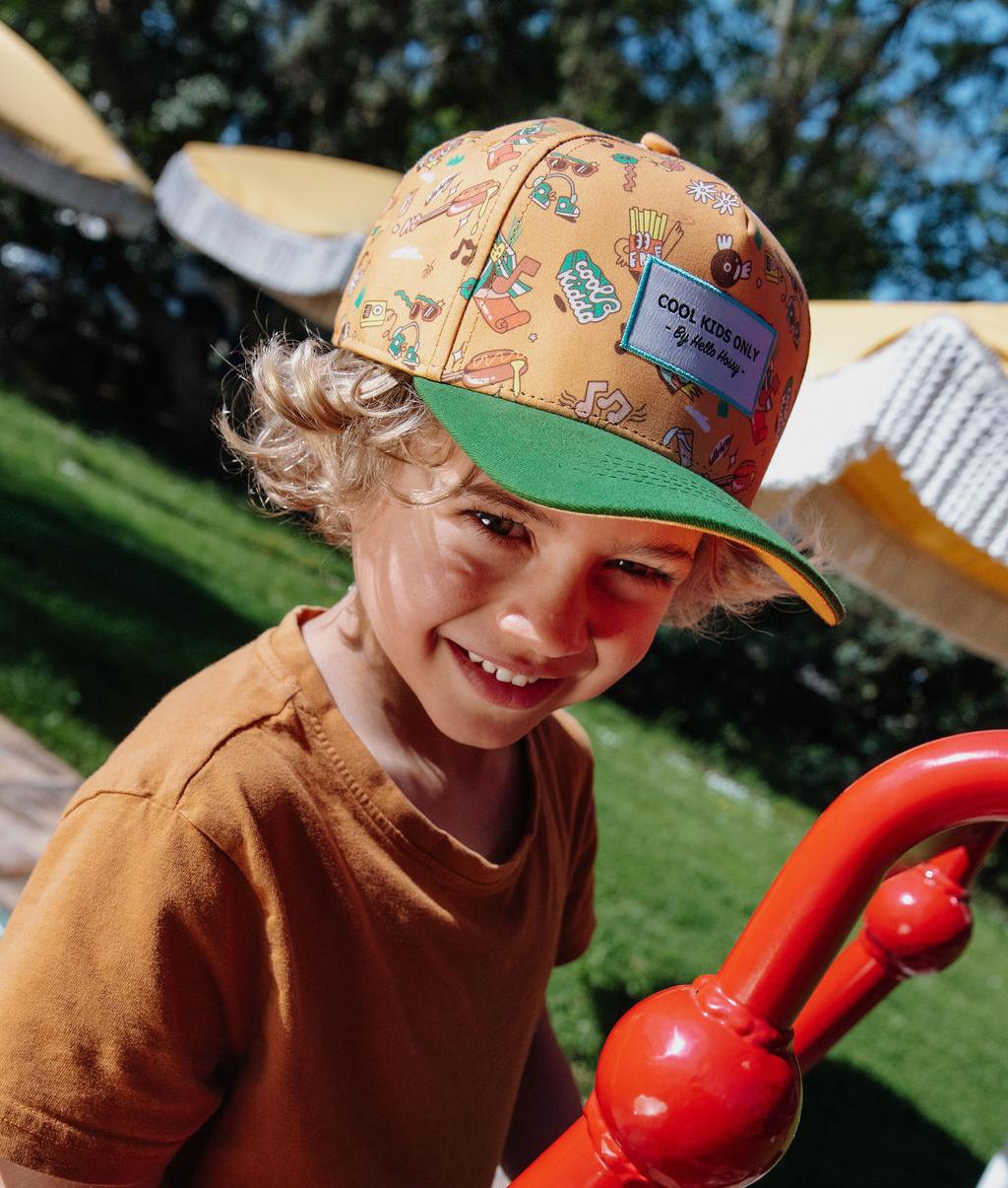 Casquette enfant camel imprimé musique visière verte broderie Cool Kids Only Hello Hossy