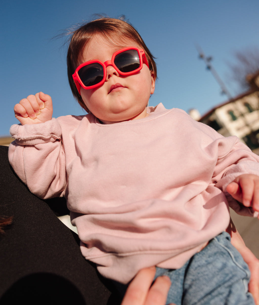 Lunettes de soleil enfant rouge forme carrée monture épaisse Hello Hossy