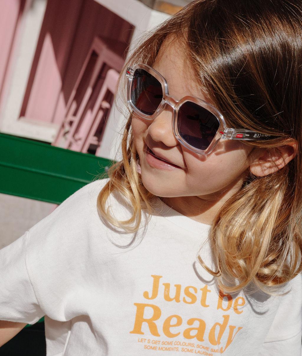 Lunettes de soleil enfant blanc transparent forme carrée verres dégradés Hello Hossy