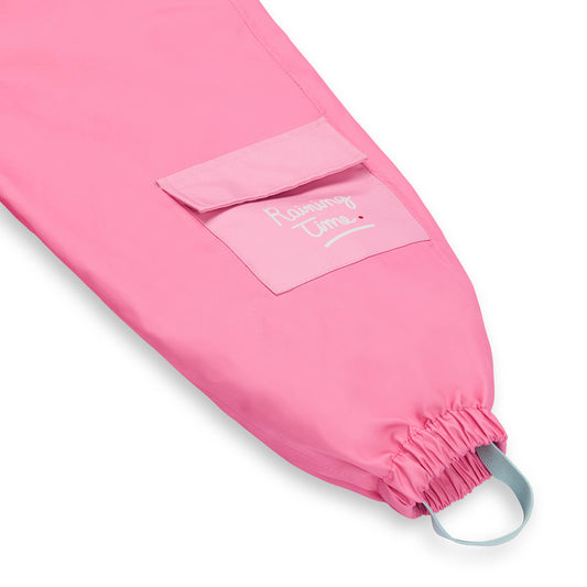 Pantalon de Pluie avec bretelles Ali pour enfant – détail poche et élastique bas de jambe
