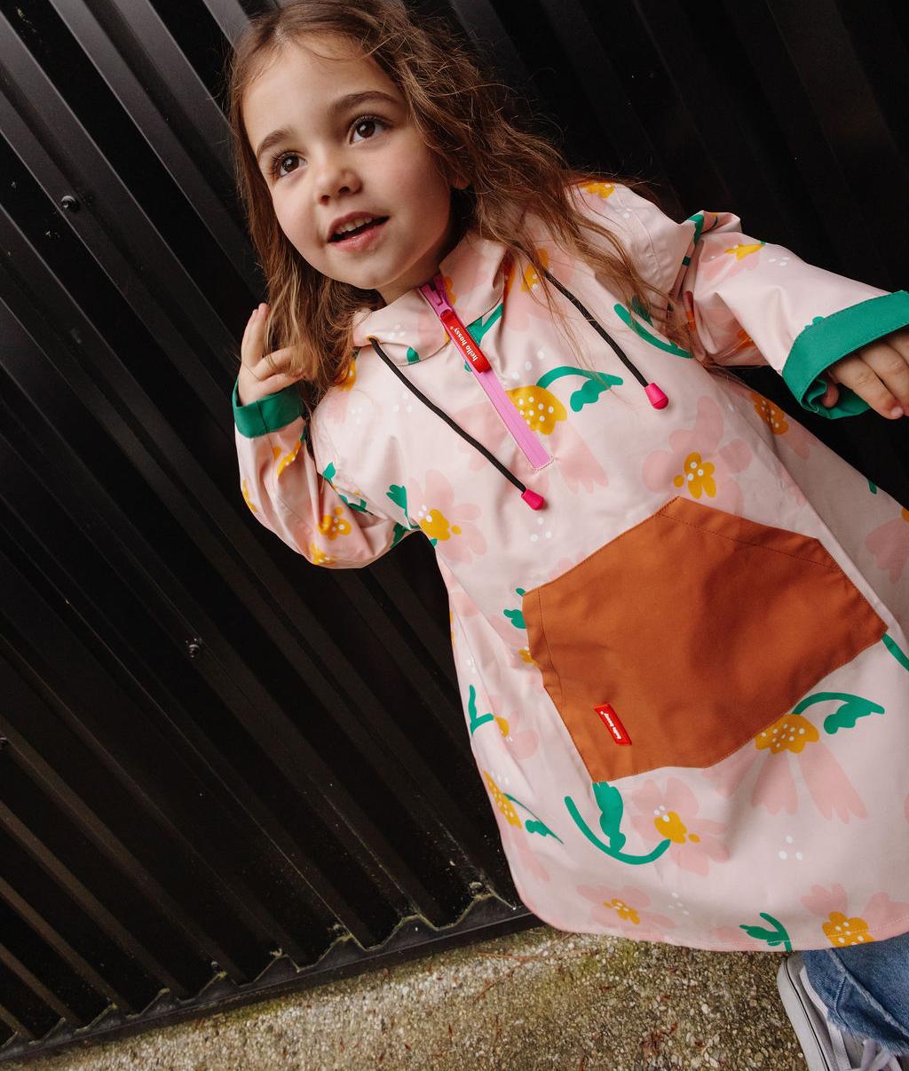 Poncho de pluie enfant rose imprimé fleurs poche camel Hello Hossy