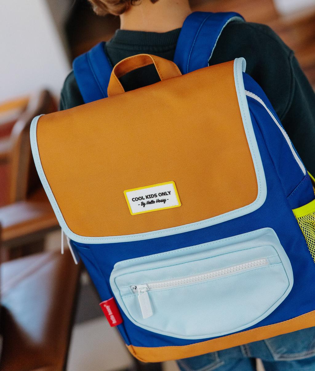 Sac à dos enfant bleu bicolore poche avant zip Hello Hossy