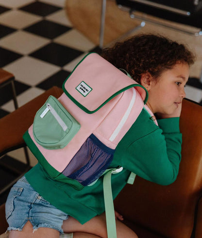 Sac à dos enfant rose détails verts poche filet Hello Hossy