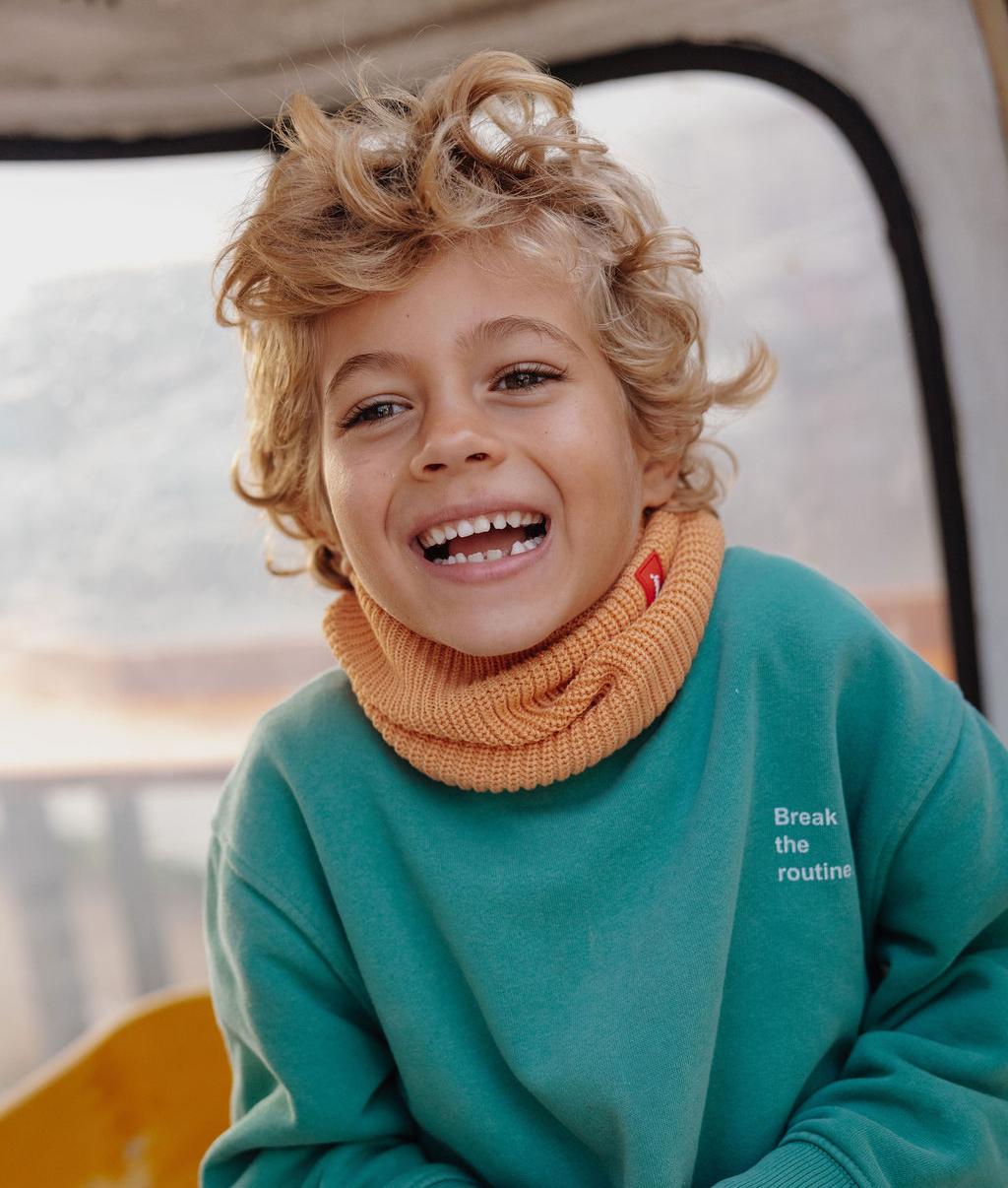 Snood enfant camel maille côtelée col doublé polaire Hello Hossy