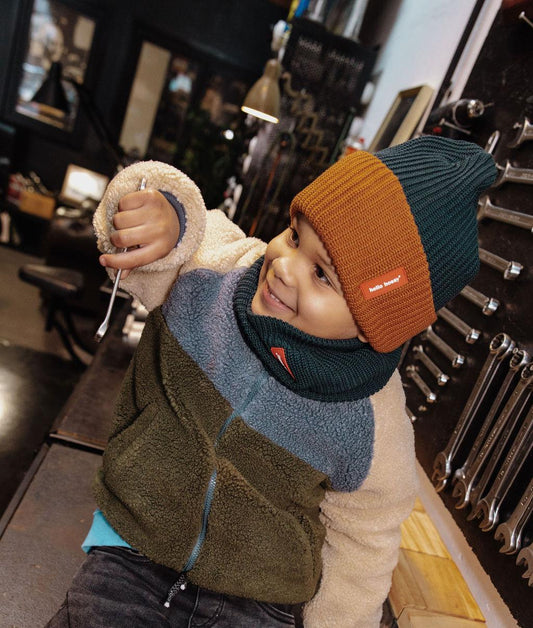 Snood en maille polaire Cocoon Polo porté par un garçon avec le bonnet Flow Polo – photo lifestyle – Hello Hossy