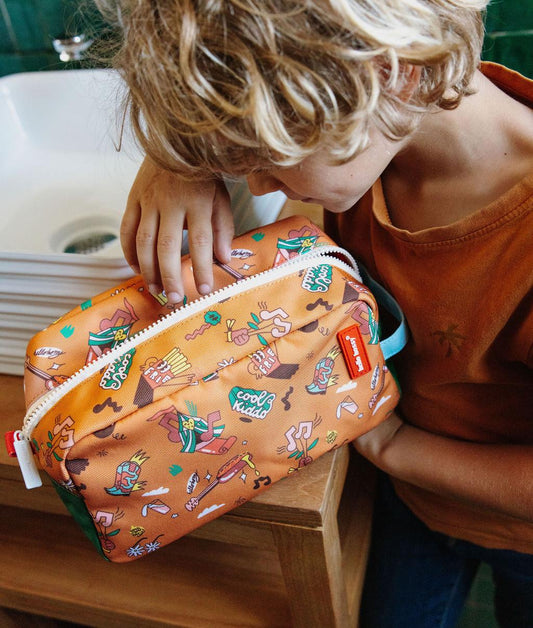 Trousse de toilette enfant camel imprimé musique détail fermeture Hello Hossy