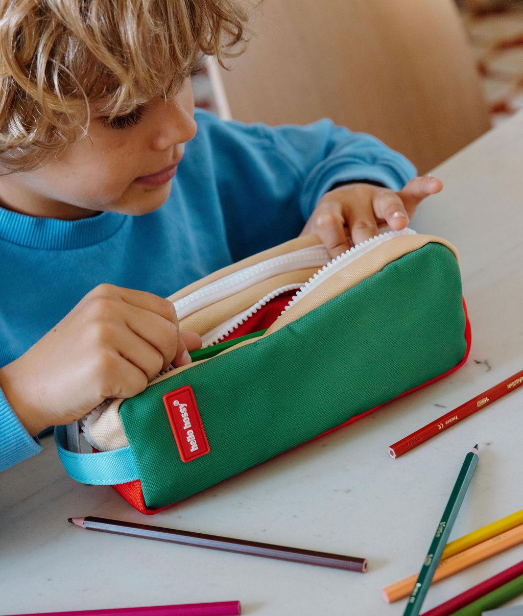 Trousse scolaire enfant vert rouge forme rectangulaire Hello Hossy